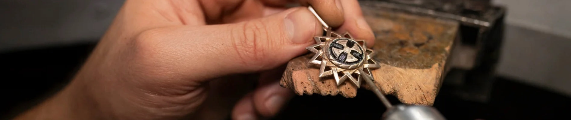 Custom Jewelry Guide