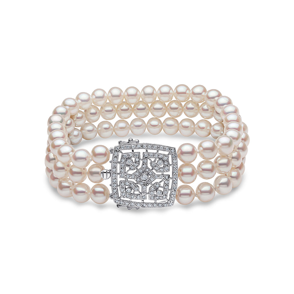 Yoko London Classic 18K White Gold Pearl and Geometric Diamond Clasp Bracelet