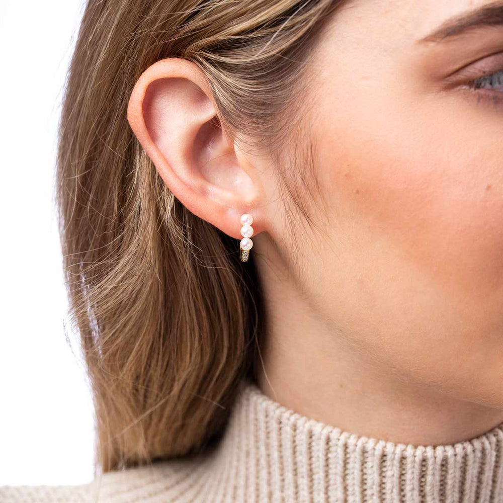 Yoko London Eclipse 18K Gold Pearl and Diamond Moonlit Earrings