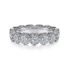 Gabriel & Co. Kios   14K White Gold Round Diamond Halo Anniversary Band