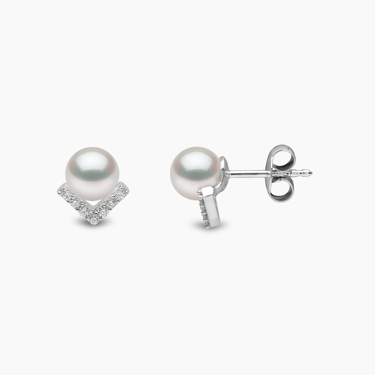 Yoko London 18k White Gold Freshwater Pearl & Diamond V Stud Earrings